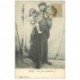 carte postale ancienne Tunisie. Une Jeune Bédouine et son Enfant 1905