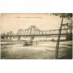 carte postale ancienne VIET NAM. Hanoï. Le Pont Doumer sur le Fleuve Rouge transport en charrette