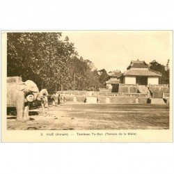 carte postale ancienne VIET-NAM. Hué Annam. Tombeau Tu Duc Temple de la Stèle