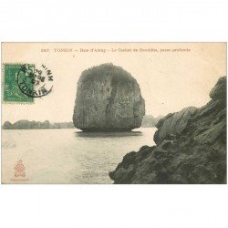 carte postale ancienne Viêt-Nam. TONKIN. Baie Along Cachet de Bouddha passe profonde 1907