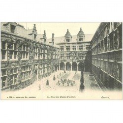 carte postale ancienne ANVERS. Cour du Musée Plantin
