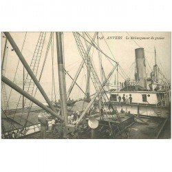 carte postale ancienne ANVERS. Le déchargement de grains de la soute du Navire 1909. Métiers de la Mer