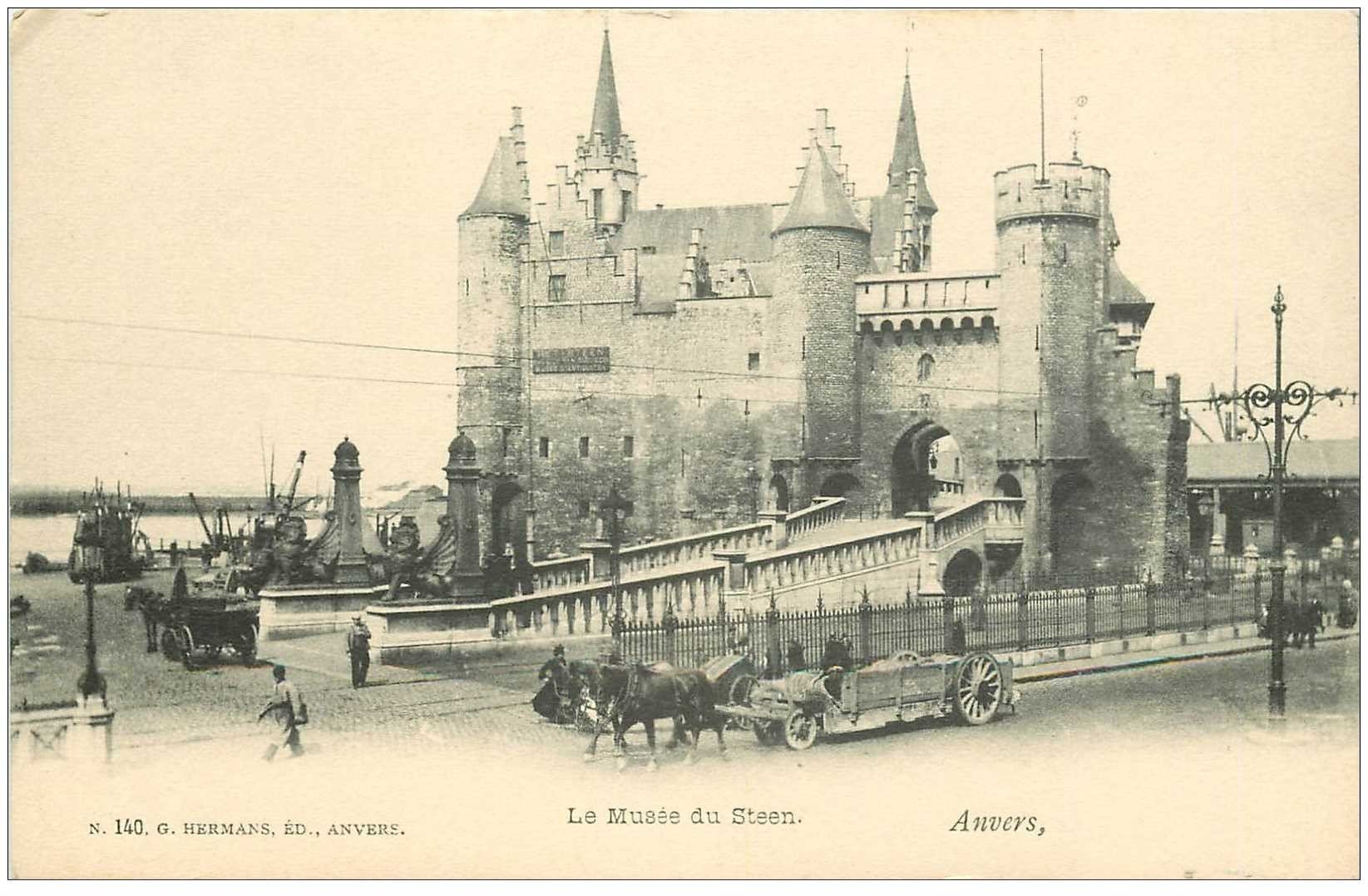 carte postale ancienne ANVERS. Musée du Steen avec attelages