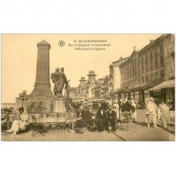 carte postale ancienne BLANKENBERGHE. Monument Debruyne et Lippens sur la Digue