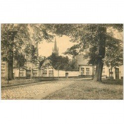 carte postale ancienne BRUGGE BRUGES. Le Béguinage avec sa Route en pavés