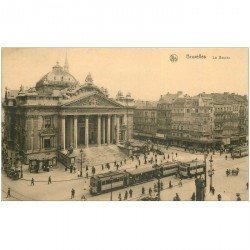 carte postale ancienne BRUXELLES. La Bourse 1930 Tramways