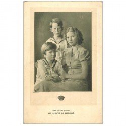 carte postale ancienne FAMILLE ROYALE BELGE. Les Princes. Timbre manquant verso