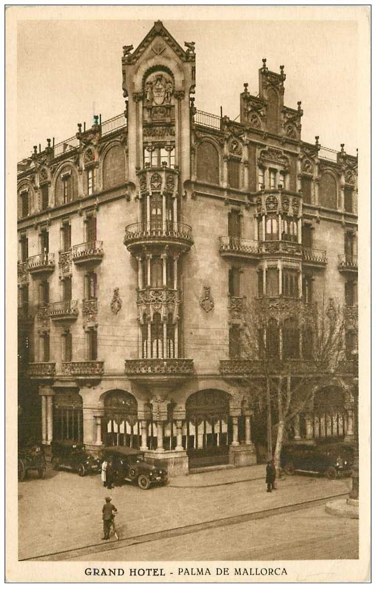ESPAGNE. Palma de Mallorca. Grand Hôtel et voitures anciennes