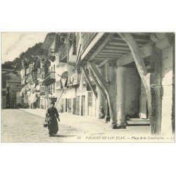 carte postale ancienne ESPAGNE. San Juan. Plaza de la Constitucion avec Porteuse d'eau sur la Tête