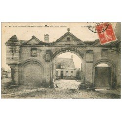carte postale ancienne 14 RYES. Porte ancien Château 1907