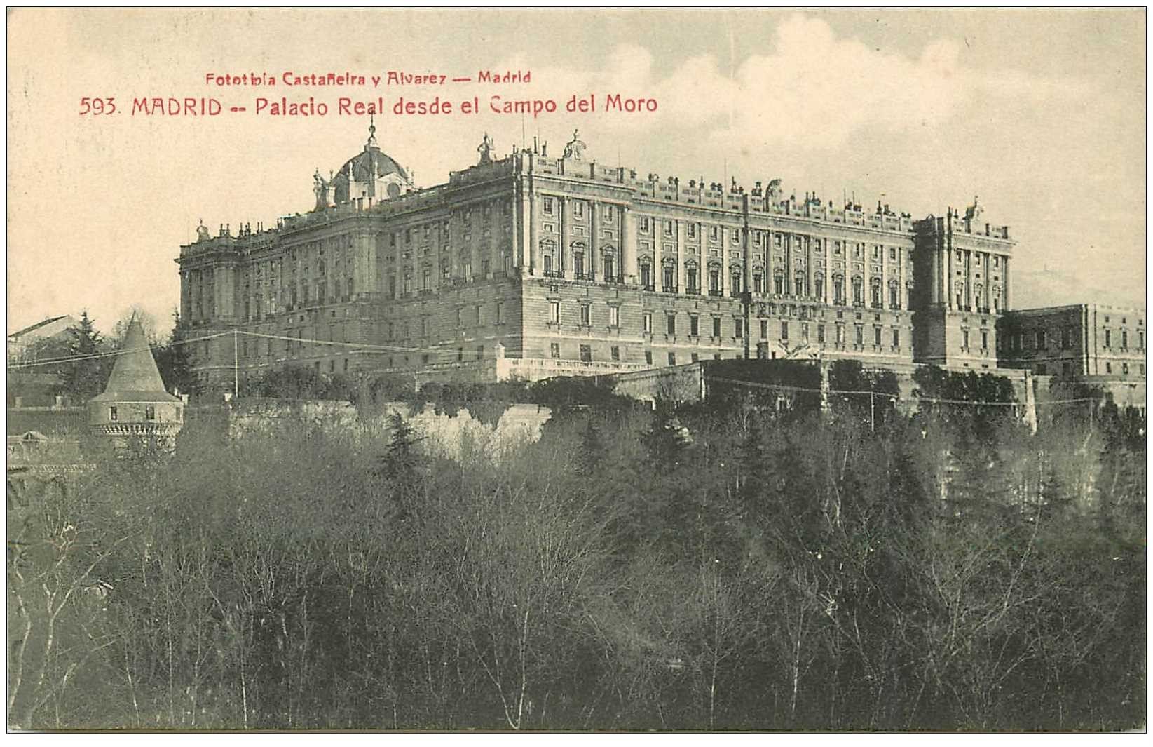 carte postale ancienne MADRID. Palacio Real desde el Campo del Moro 1913
