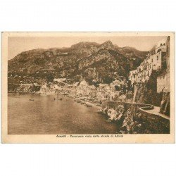 carte postale ancienne Italia. AMALFI. Strada di Atrani 1931. Timbre manquant...