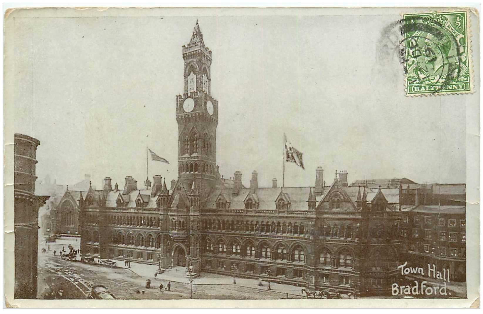 carte postale ancienne ENGLAND. Bradford Town Hall 1919