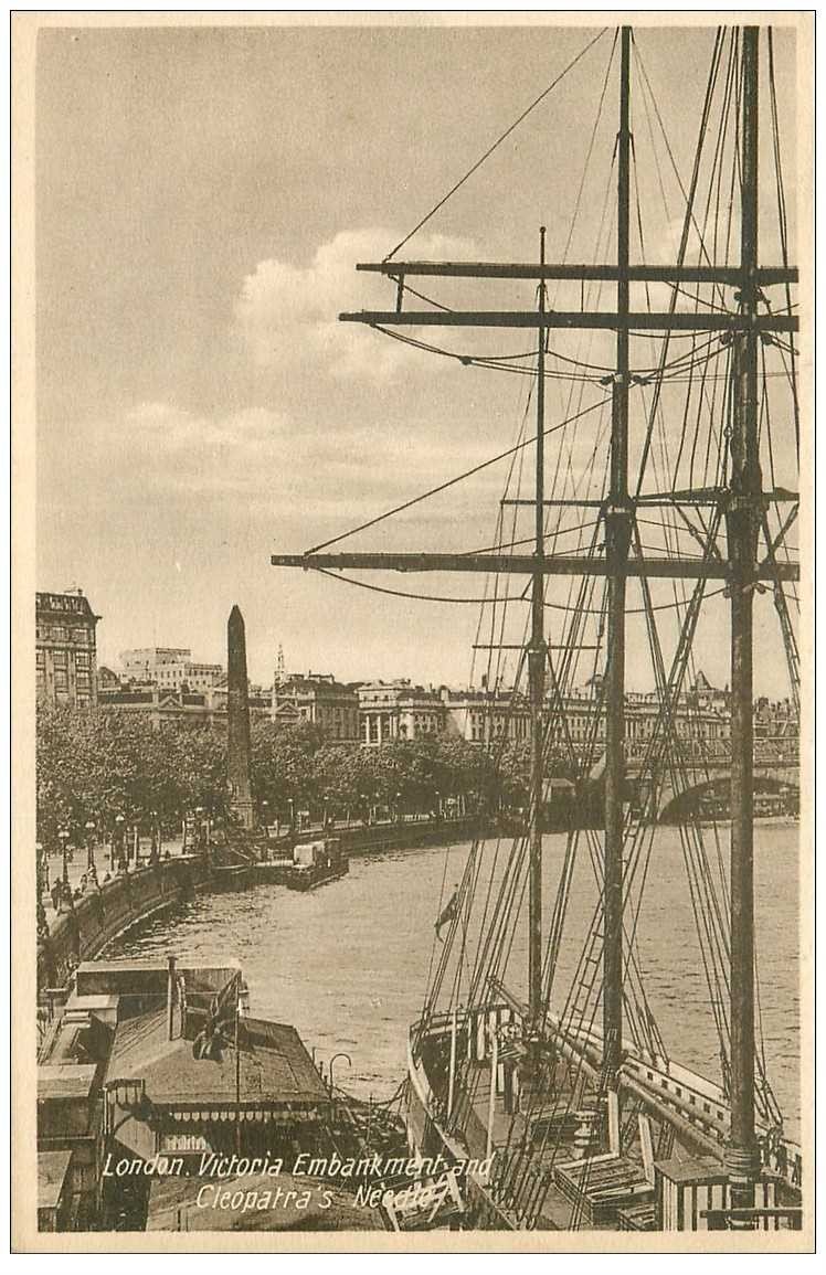 carte postale ancienne LONDON LONDRES. Victoria Embankment and Cleopatra's Needle