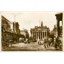 carte postale ancienne LONDON. The Cenotaph Whitehall bus à impériale. Carte photo