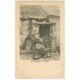 carte postale ancienne ROYAUME UNI. A Donegal Spinner. Une Tisseuse et son métier