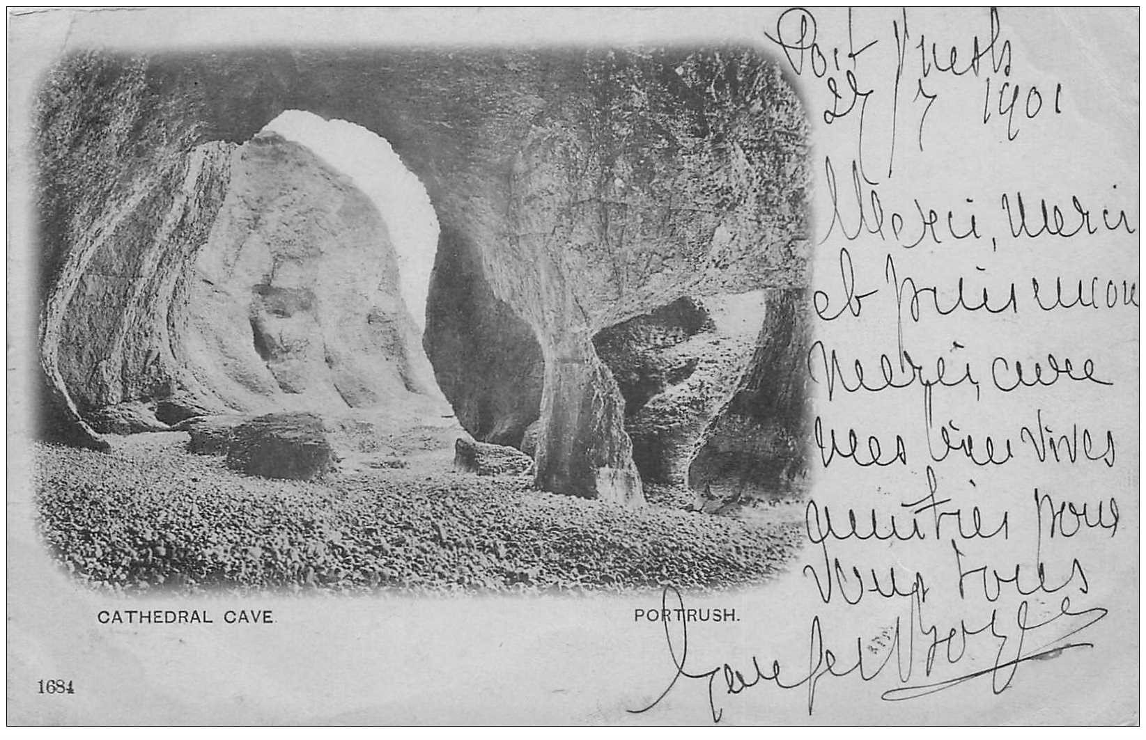 carte postale ancienne ROYAUME UNI. Portrush. Cathedral Cave 1901