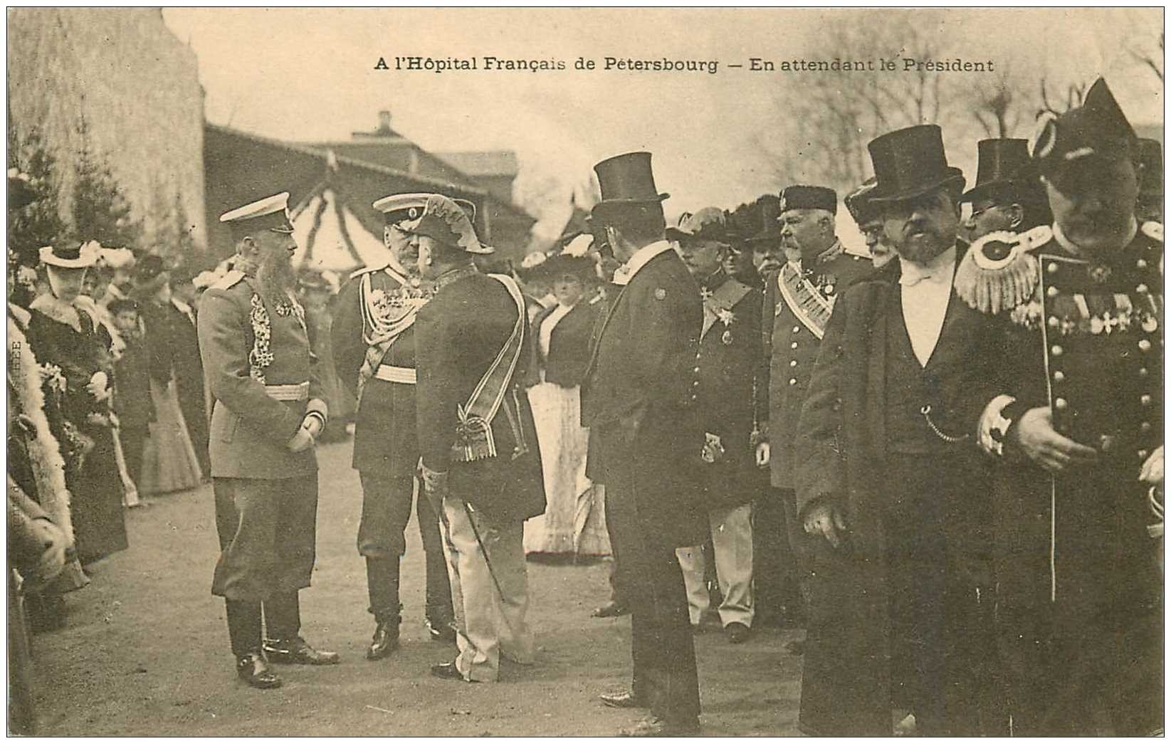 carte postale ancienne RUSSIE. A l'Hôpital Français de Pétersbourg en attendant le Président vers 1900