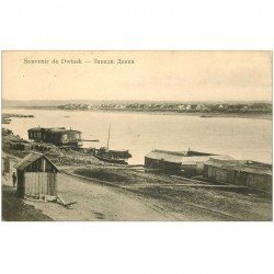 carte postale ancienne RUSSIE. Souvenir de Dwinsk Péniches Lavoirs 1910