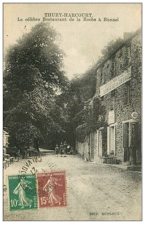 14 THURY-HARCOURT. Le Restaurant de la Roche à Bunnel et Pompe à Essence Moto Naphta 1927