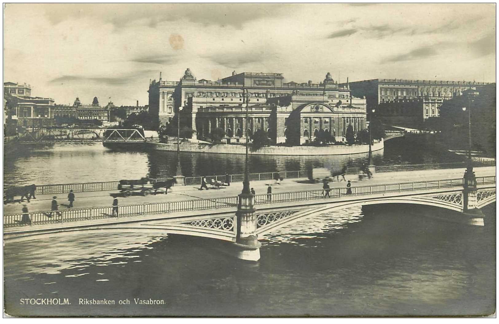 SUEDE. Stockholm. Riksbanken och Vasabron
