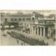 carte postale ancienne MALTE. Malta Palace Square Valetta avec la Garde pour le Salut aux Couleurs