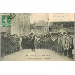 carte postale ancienne FOLKLORE. Campagnes et Provinces. Les Danseurs de Bourrée 1913