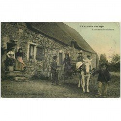 LA VIE AUX CHAMPS. Les Dames du Château en attelage. Carte photo vers 1908