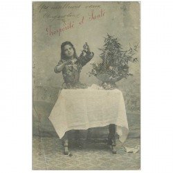 carte postale ancienne ENFANTS. Augustine Prospérité et Santé 1905