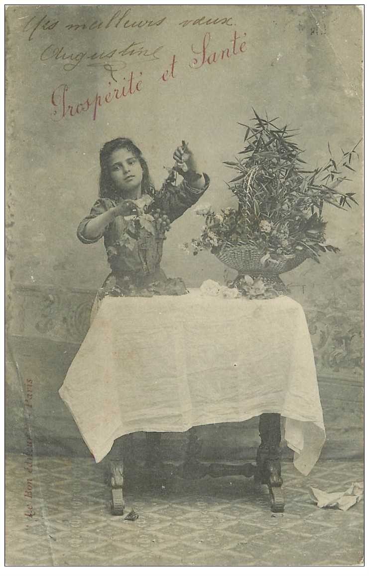carte postale ancienne ENFANTS. Augustine Prospérité et Santé 1905