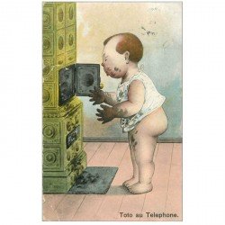 carte postale ancienne BEBES. Toto au Téléphone ou au Poële à charbon 1907