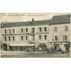 carte postale ancienne 01 Chatillon-de-Michaille. Place et Hôtel des Touristes