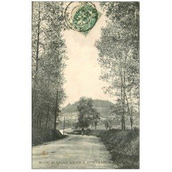 carte postale ancienne 02 Route de SAINT-ERME à MONTAIGU 1907. Villageoises