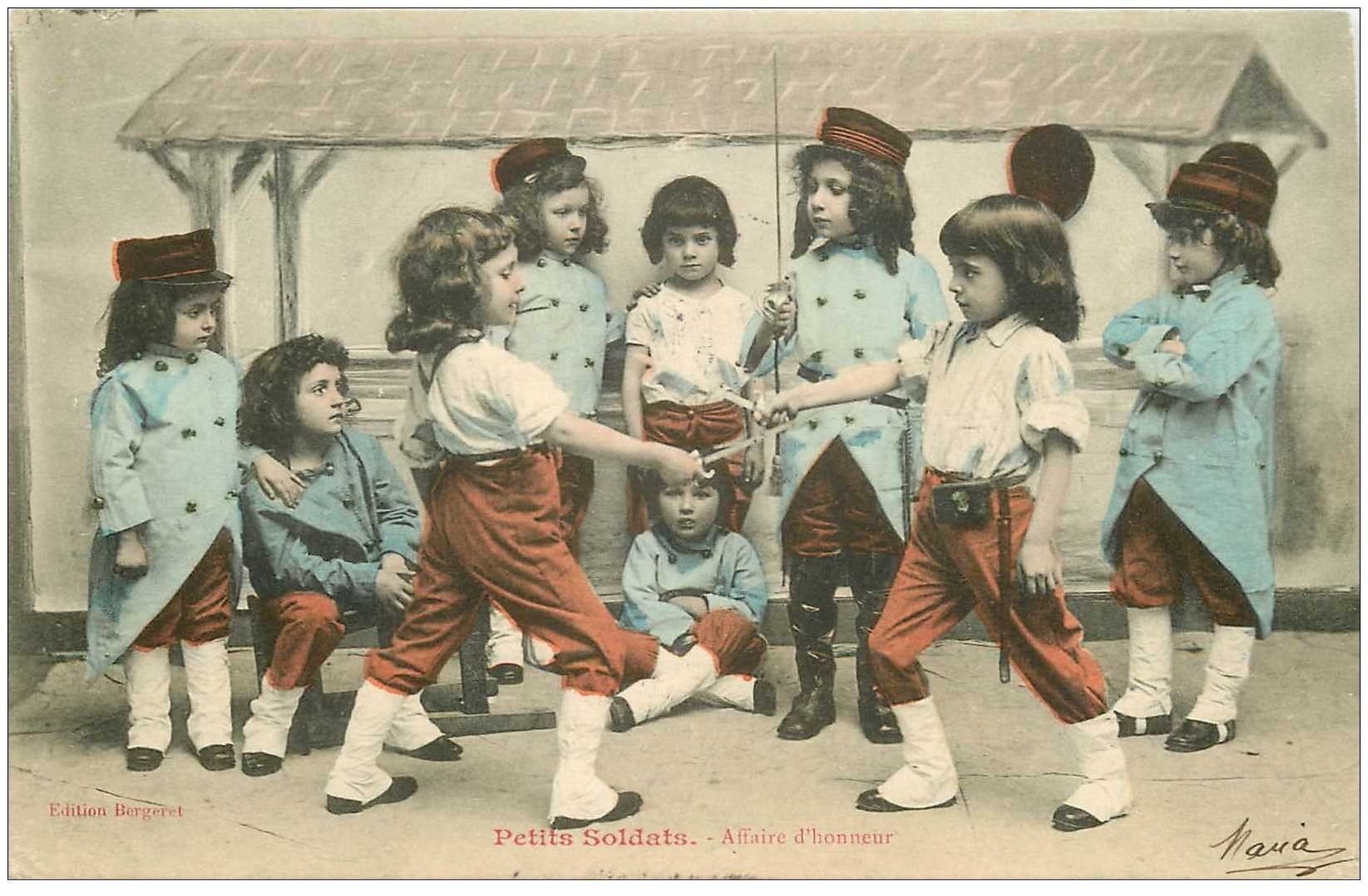 carte postale ancienne ENFANTS. Petits Soldats affaire d'honneur 1905 par Bergeret
