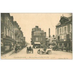 carte postale ancienne 14 VILLERS-SUR-MER. Place du Bourg rue de la Mer. Voiture décapotable et Boulangerie Parisienne