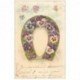 carte postale ancienne FLEURS. Bouquet de Violettes et Fer à cheval pour Paris 1906
