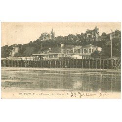 carte postale ancienne 14 VILLERVILLE. Estacade et Villas 1906