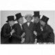carte postale ancienne Spectacles et Chanteurs. Le groupe Les Cinq Pères. Etat impeccable Photographie dimensions carte postale