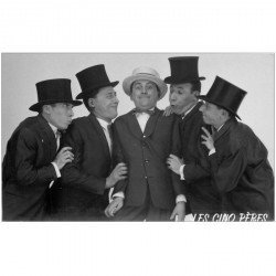 carte postale ancienne Spectacles et Chanteurs. Le groupe Les Cinq Pères. Etat impeccable Photographie dimensions carte postale