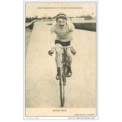 Sports Cyclisme et vélo. EMILE FRIOL. Les Champions du Pneu Hutchinson 1914