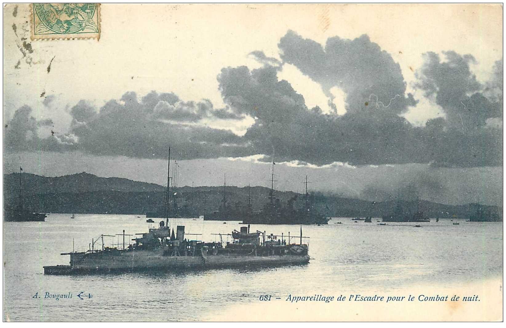 carte postale ancienne TRANSPORTS. Appareillage de l'Escadre pour Combat de nuit 1907. Bateaux et Navires de Guerre