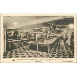 carte postale ancienne TRANSPORTS. Navires et Bateaux. Paquebot Normandie Cuisine