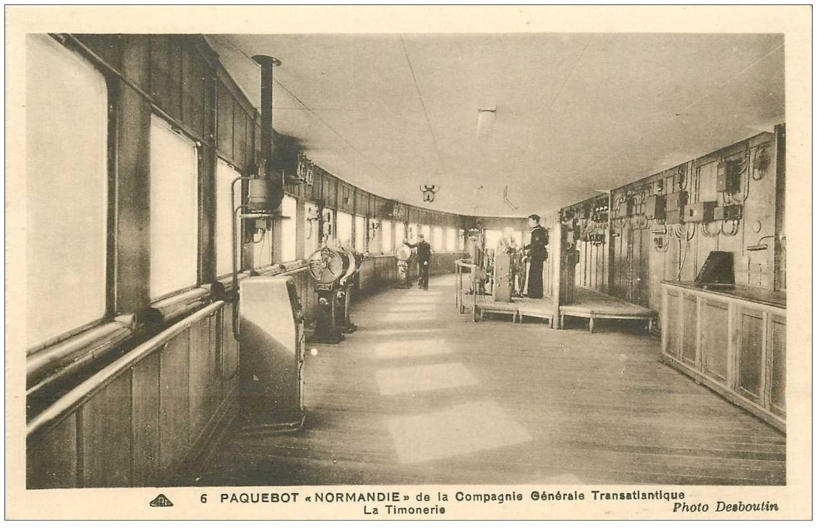 carte postale ancienne TRANSPORTS. Navires et Bateaux. Paquebot Normandie Timonerie