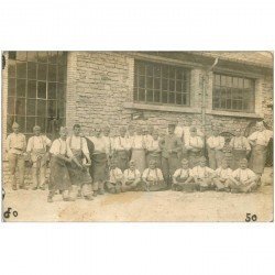 METIERS. Carte Photo de Militaires. Le Maréchal Ferrant. Enclume masse marteau et Fer à Cheval vers 1910