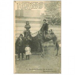 carte postale ancienne METIERS. Doussineau Boulanger globe trotter sur un Chameau de Marseille à Paris