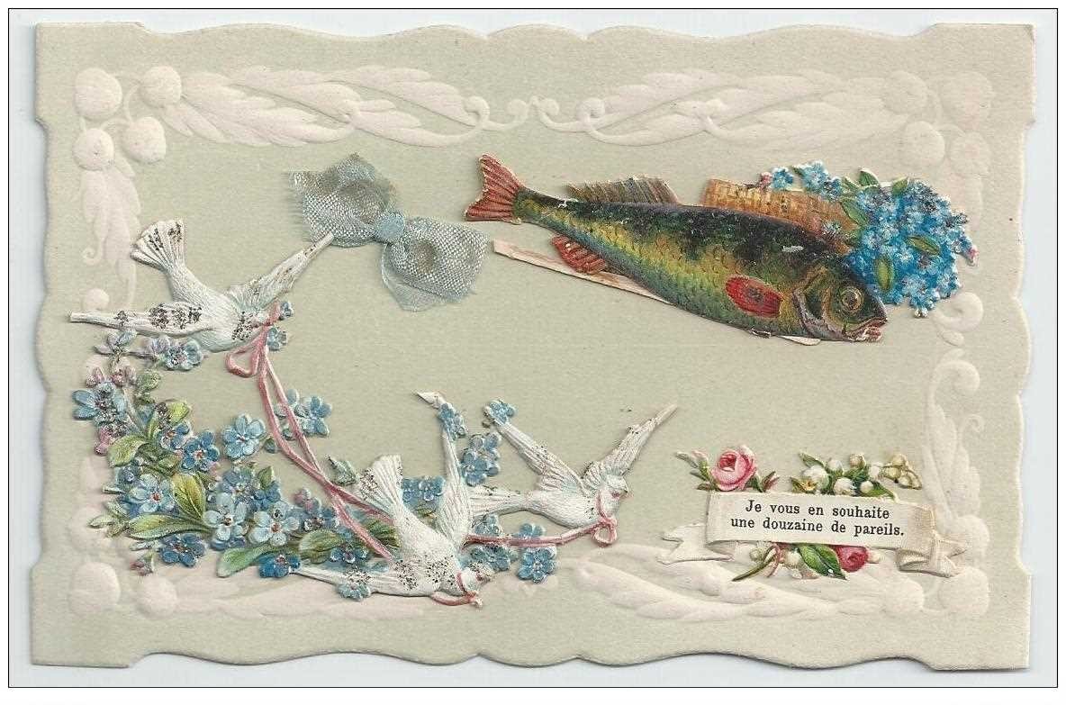 Carte Fantaisie à système. Poisson et Colombes en rajout mobile avec noeud tissu. Fleurs et paillettes