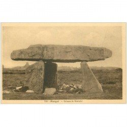 carte postale ancienne Dolmens et Menhirs. MORGAT. De Rostudel fine plissure