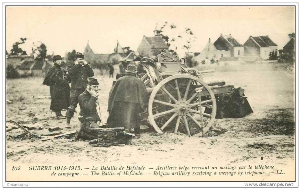 carte postale ancienne GUERRE 1914-18. Bataille de Hofslade. Artillerie Belge au téléphone