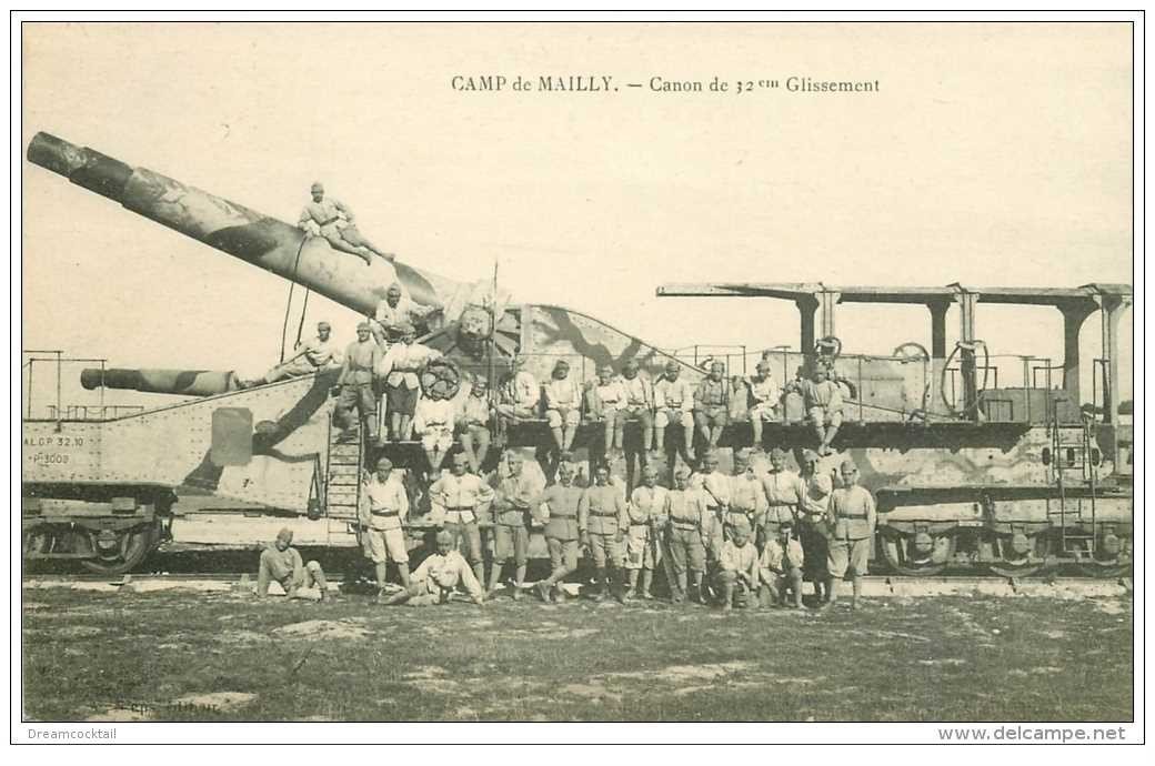 carte postale ancienne GUERRE 1914-18. Camp de Mailly. Canon du 32° Glissement