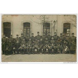 carte postale ancienne GUERRE 1914-18. Carte Photo Régiment Artillerie du 132°. Militaires et Poilus